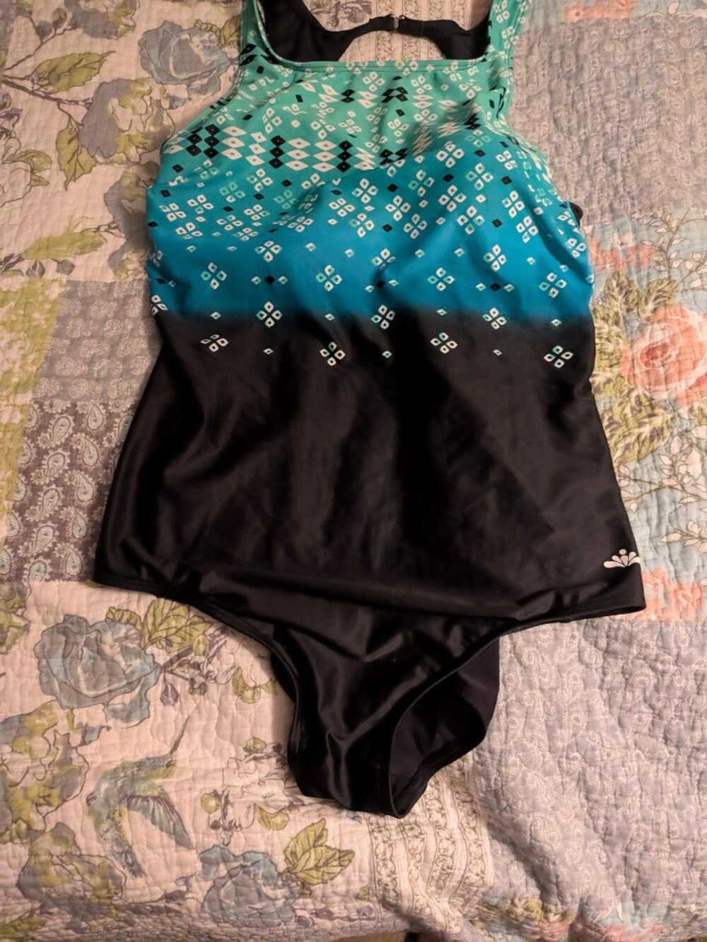 Women' s 20 W Aquabelle Swimsuit Black Blue Aqua Abstract Chlorine Resistant
